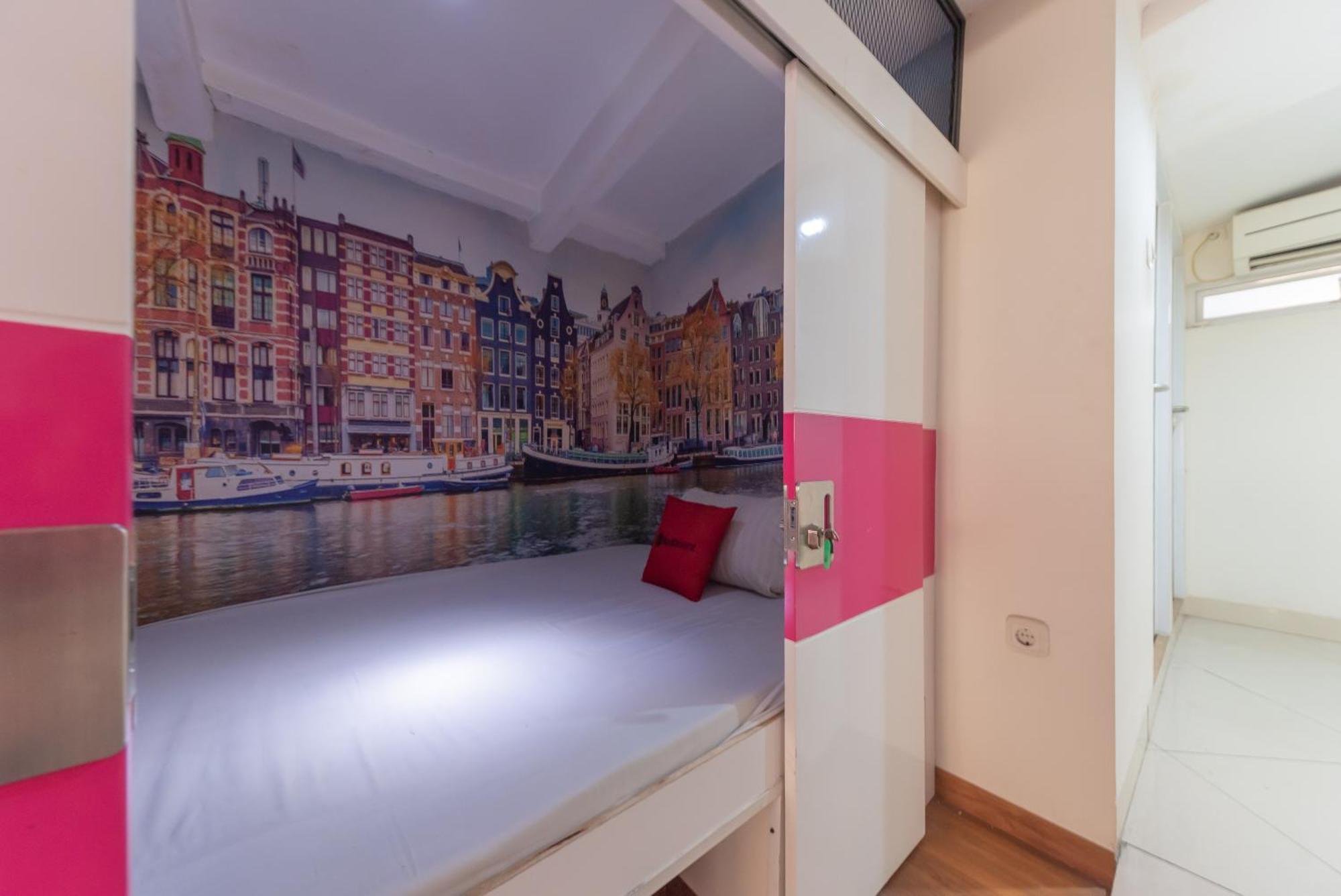 Reddoorz Hostel At Kiara Cozy Kircon Bandung Eksteriør billede