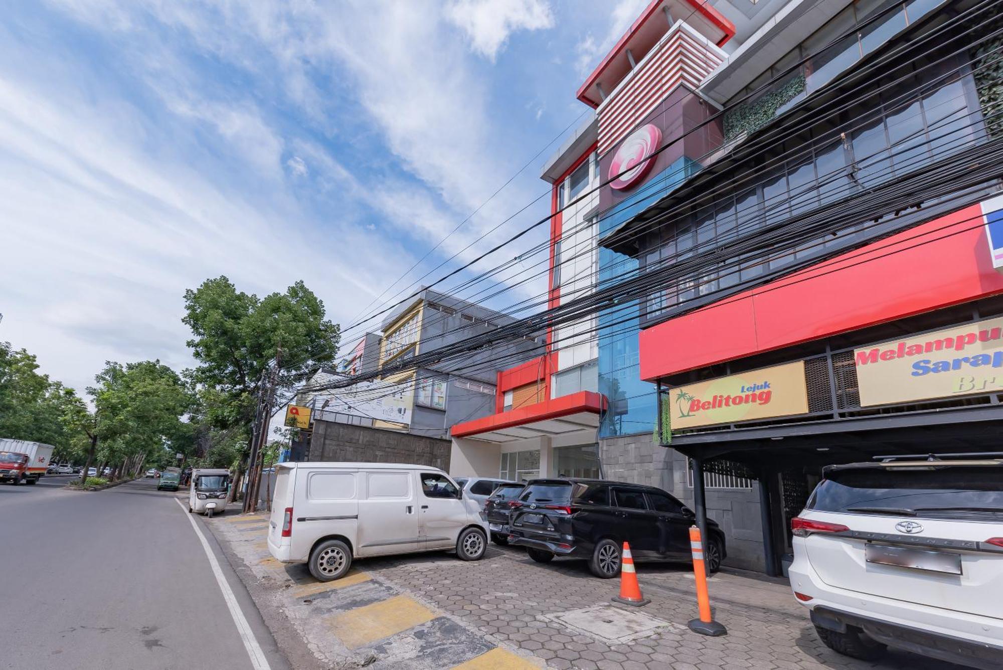 Reddoorz Hostel At Kiara Cozy Kircon Bandung Eksteriør billede